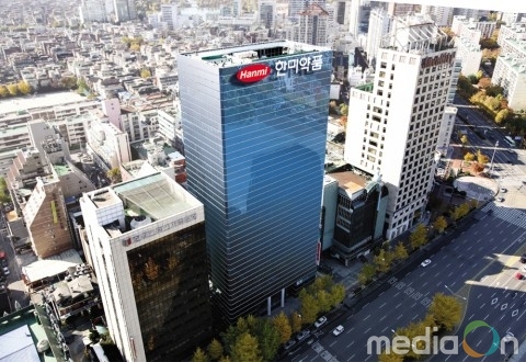 한미약품 “파트너사 릴리, BTK 억제제 권리 한미약품에 반환”