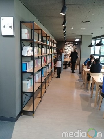 서울시립도봉노인종합복지관, 문학나눔 도서보급사업 보급처 선정