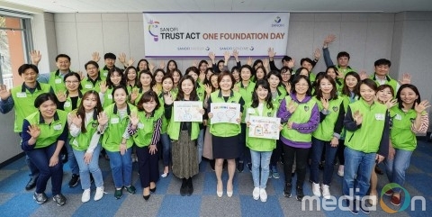 사노피, ‘원파운데이션데이’ 직원 봉사 5년째 진행… 건강 여정의 동반자 및 신뢰받는 파트너로서 지역사회와 지속 소통 다짐